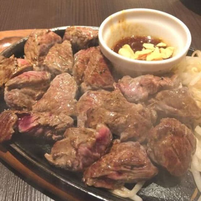 18. MeatRush友都八喜梅田店