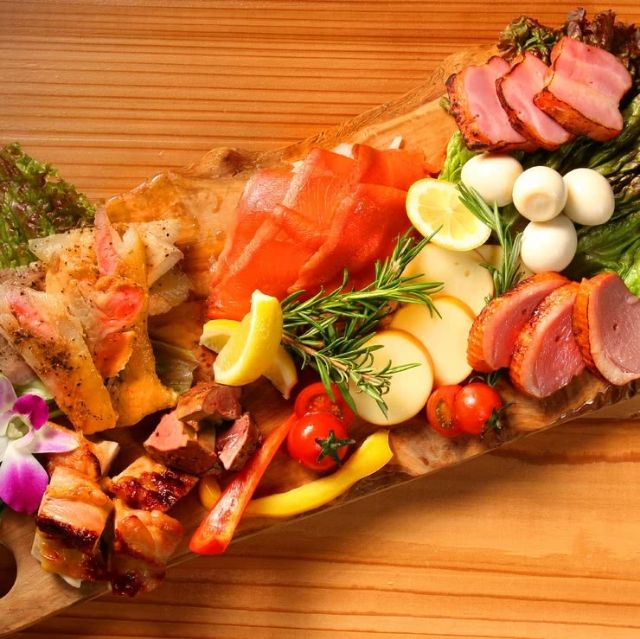 7.全席包廂 炭火烤土雞 AJIDORI新宿東口店