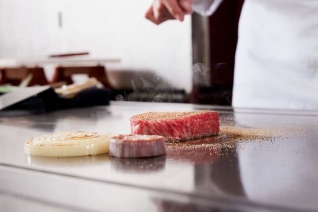 Excellent Wagyu in Ginza, Tokyo! The No.1 Teppanyaki Spot According to Gourmands from All Over the World