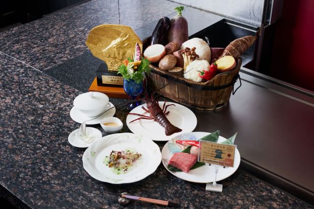 到東京銀座大啖絕品和牛！全球老饕讚不絕口的鐵板燒