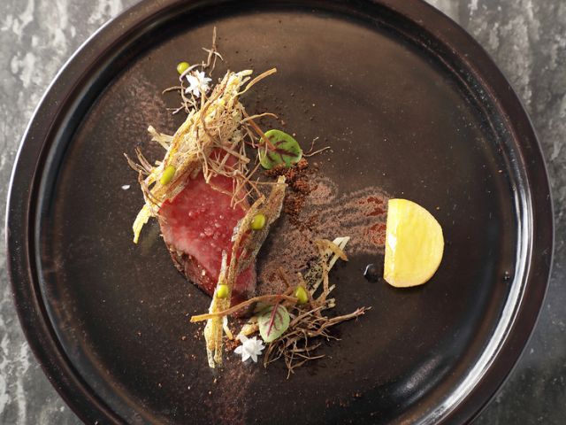 探索東京必訪的10家餐廳，享受難忘的用餐體驗