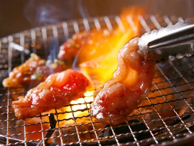 2. 炭火燒肉・內臟　牛政