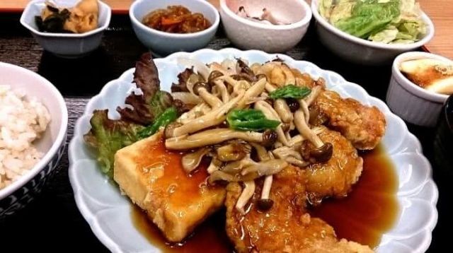 6. 四季自然食處 TACHIBANA 新大阪本店