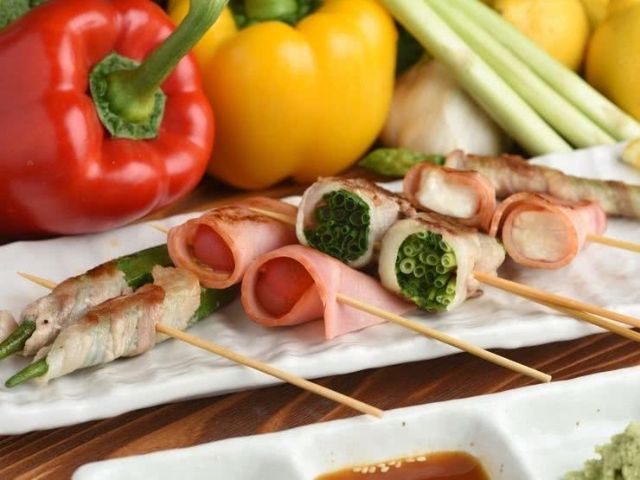 蔬菜捲 牛串 牛小屋