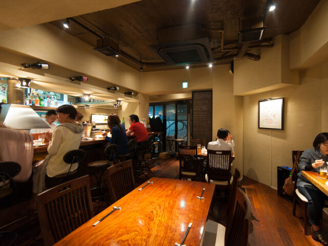 Kushiage Osaka Ryori cuisine d'Osaka Ryo floor