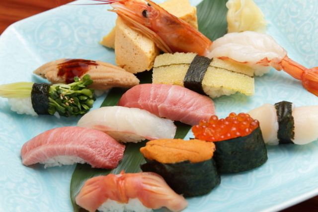 壽司：YOSHI壽司上野店