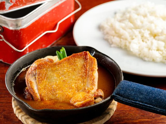 4.橫濱咖哩 ALPIN JIRO 本店（阪東橋 / 印度料理）