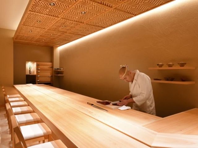 10 Restaurants in Okinawa Where You Can Try Outstanding Sushi!