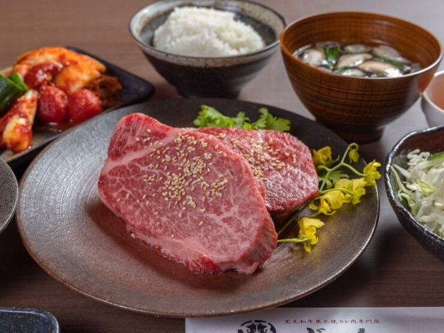 4. Briand - Fillet specialty restaurant - Charcoal Grilled Black Japanese Beef