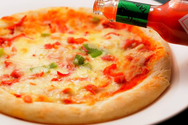 1.在通常不會使用的地方添加辣醬或帕瑪森起士粉