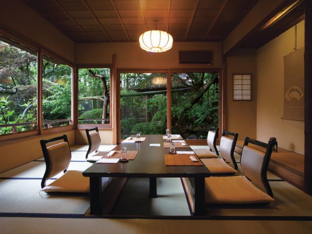 强推!东京10家露天餐厅,尽享美景美食!
