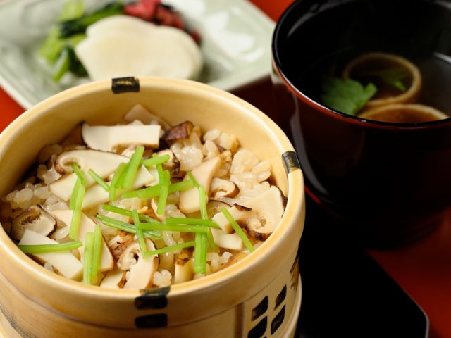 强推!东京10家露天餐厅,尽享美景美食!