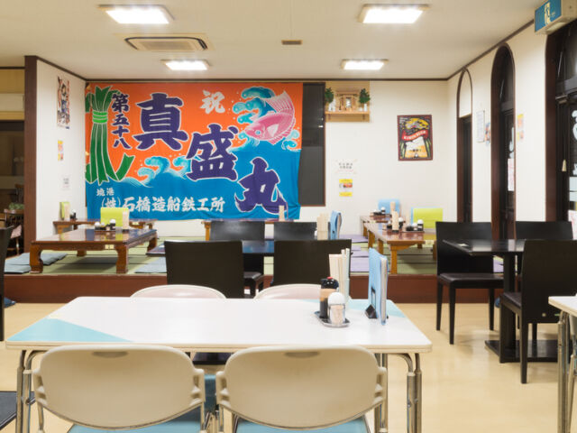 食事所 海岸 floor