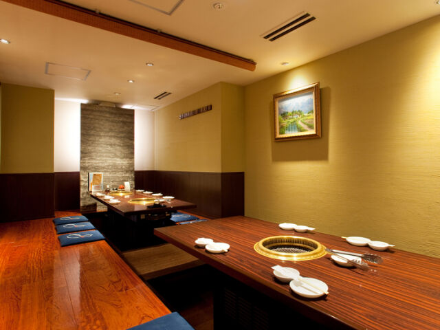 烤肉OKU新桥店 floor