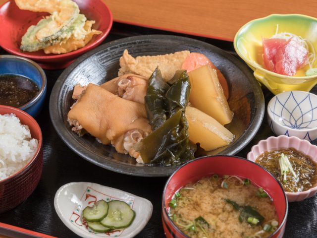 【强推】冲绳当地人推荐!美食家的必选9家餐厅!