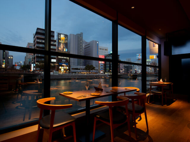 Au Bord d'Eau Fukuoka floor