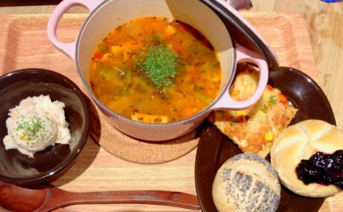 15.  eat more SOUP&BREAD 