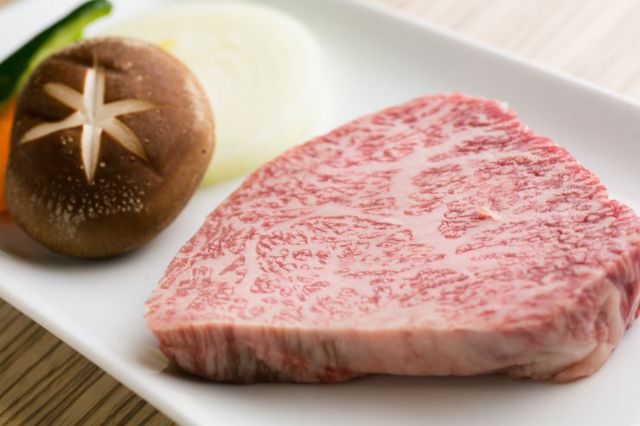 夏天就该吃烤肉!精选 8家美味烤肉店!