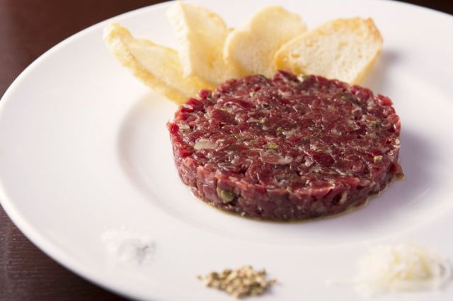 日本的夏天必吃燒肉!精選8家美味烤肉店!