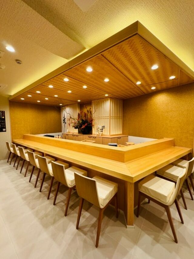 Sushi Urayama Meieki floor