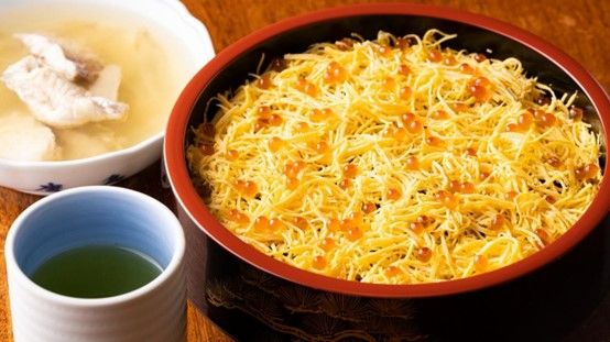 Travel to taste the exceptionally fresh 'Machi-Zushi' (Town Sushi) inHimi, one of Japan's leading fishing towns