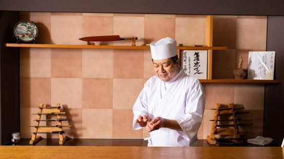 Travel to taste the exceptionally fresh 'Machi-Zushi' (Town Sushi) inHimi, one of Japan's leading fishing towns