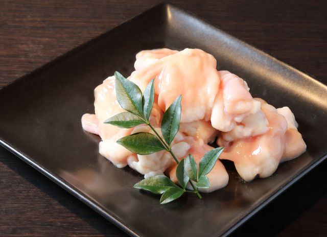 品嚐正宗的福岡"牛腸鍋"和人氣一品料理|【博多牛腸鍋  山中】