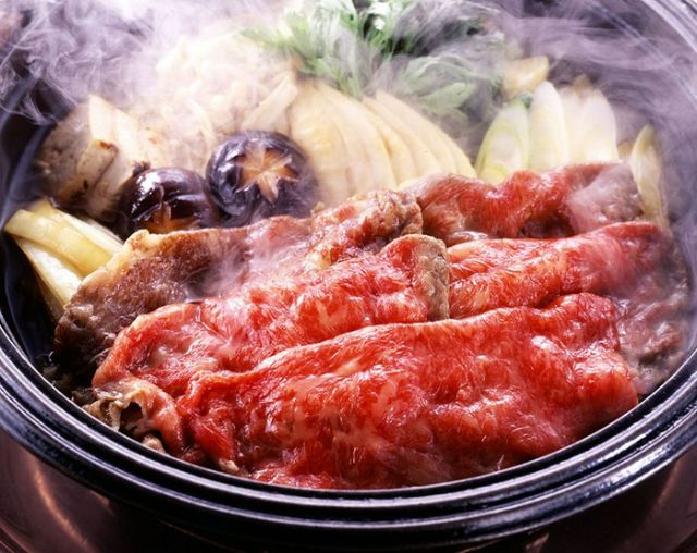 Tokyo 5 Best Restaurants for Sukiyaki and Shabu, Savoring the Full Flavor of Beef