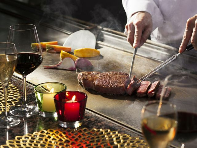 燒烤和餐飲曼哈頓餐桌