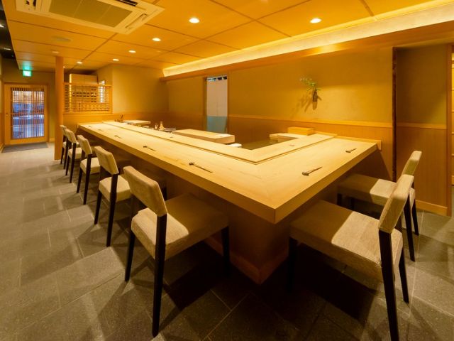 홋카이도산 식재료의 매력을 듬뿍 맛볼 수 있는 삿포로 초밥집 5선