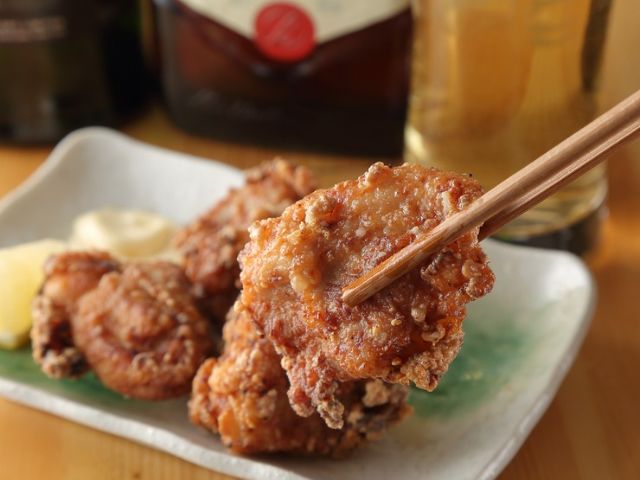 Experience the cheap and tasty authentic Osaka izakaya! Cheers to a wide variety of a la carte menu!