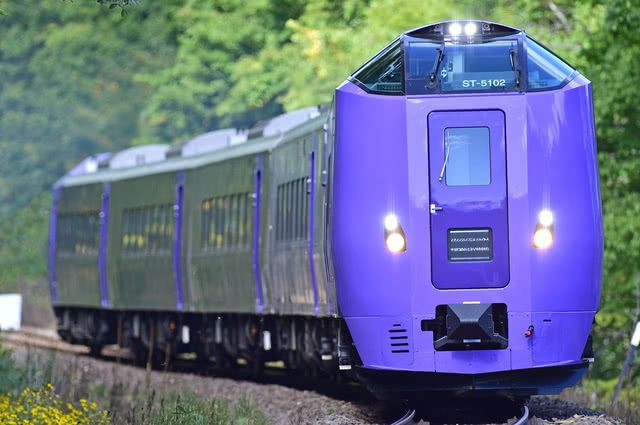 火車是札幌到富良野的最佳交通工具！