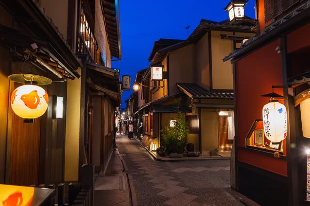 能在鴨川納涼床品嚐京都料理的推薦店鋪