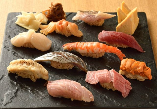 
  在受歡迎的築地附近，可以在單間享受壽司的店鋪5選