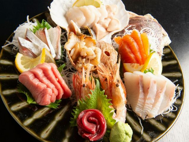 Hokkaido seafood and charbroiled yakitori are the specialty items on the menu. Plenty of local sake is available.