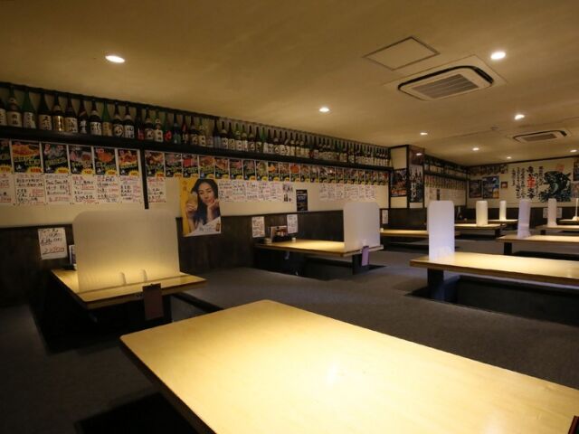 函館丸勘漁業部 海牡蠣 本店 floor