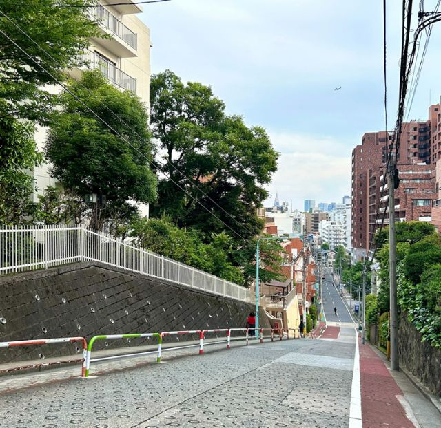 阳菜的能力可以瞬间改变天气的“希望坂” | 杂司谷