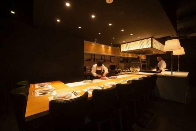 麻布十番肉割烹 岡田前 floor