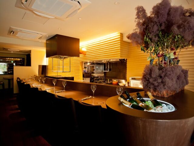 炭燒牛排和葡萄酒 obiobi floor