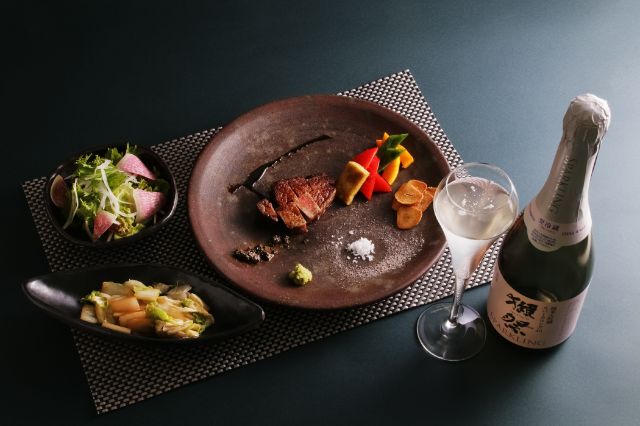 全球受到喜愛的「獺祭」和秋季限定特色菜單的活動「獺祭與秋季食材搭配」在東京・新宿舉行