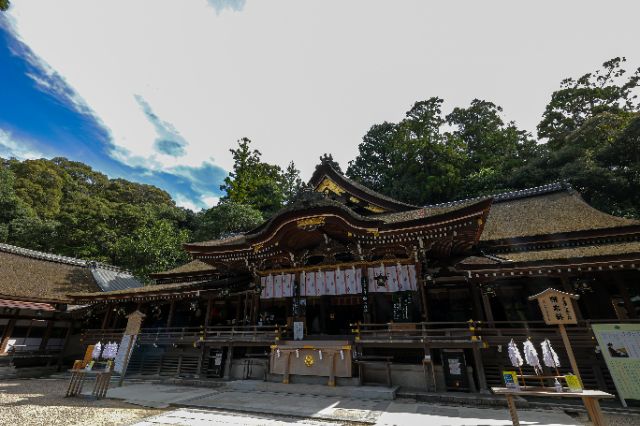 Embark on a trip where one can stay at Nara's oldest soy sauce brewery, where on can feel the origins of Japanese food culture