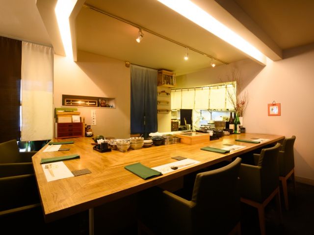 Uncover Sapporo's Culinary Variety - 5 Top Restaurants for Japanese, French, and Bar Experiences