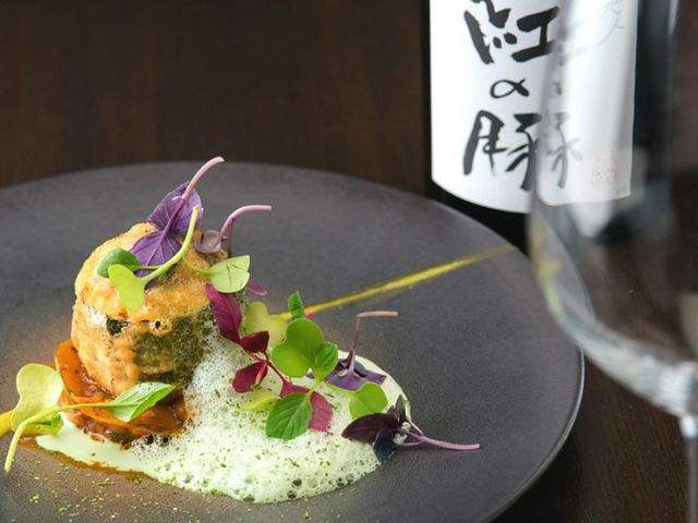 由農場直送的新鮮蔬菜和美味肉品編織而成的法式世界.