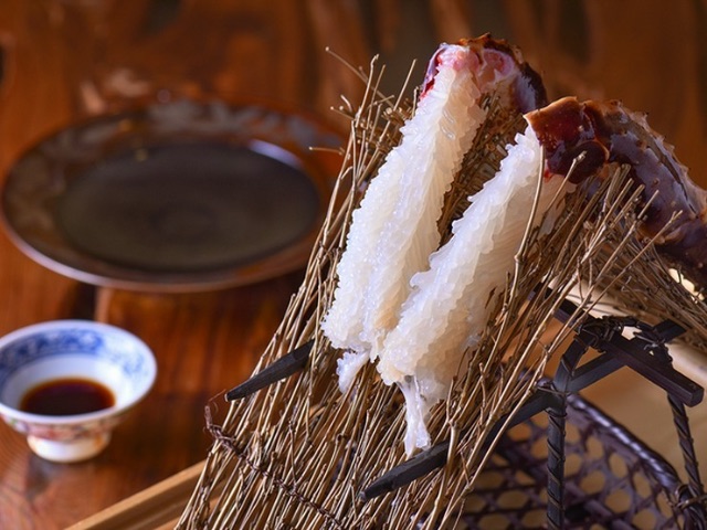 A must-eat during winter in Hokkaido! 5 Restaurants for Enjoying Red King Crab / Hokkaido