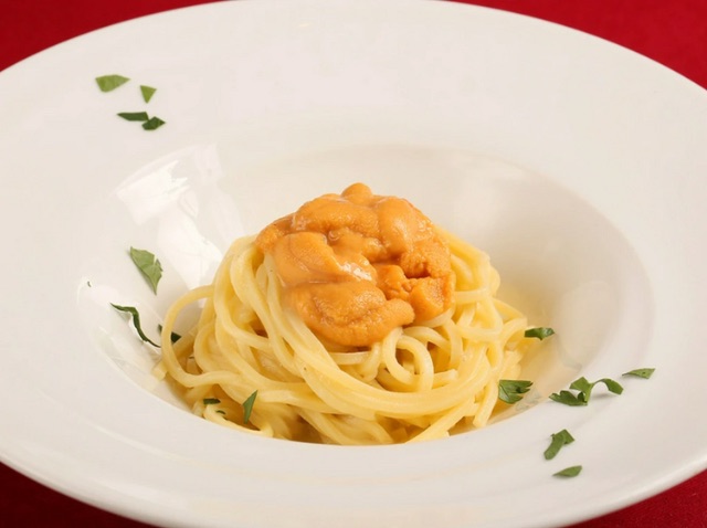 5 Restaurants where Guests Can Enjoy Masterpiece Sea Urchin Menu Items in Hokkaido
