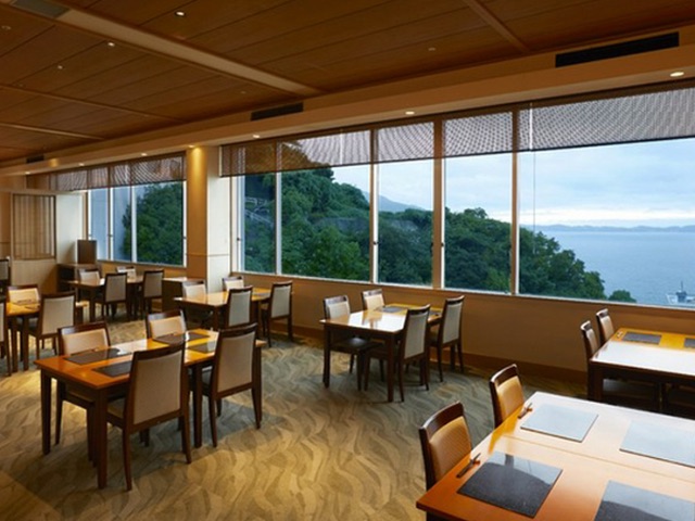 5 restaurants with amazing atmospheres that guests will want to visit after dipping in famous Atami hot springs / Atami, Shizuoka