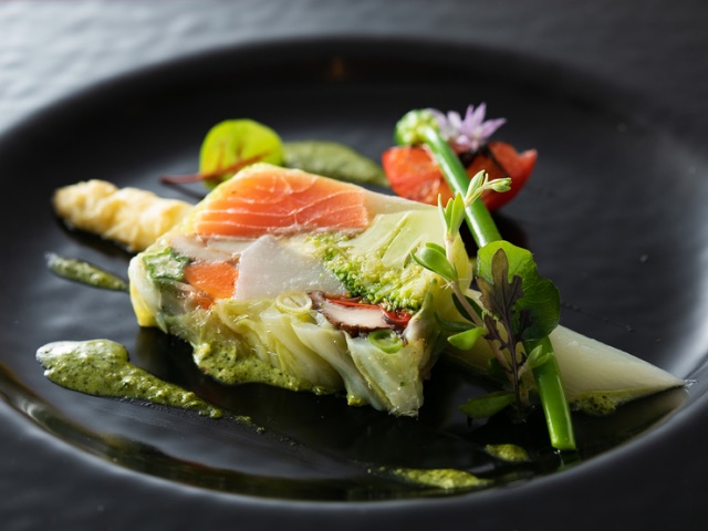 在熱海泡完名溫泉之後，想順道前往的氣氛絕佳的5家餐廳｜靜岡熱海