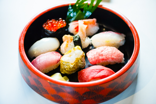 品嚐美味壽司:富山冰見市的幸福48小時-美食與文化之旅