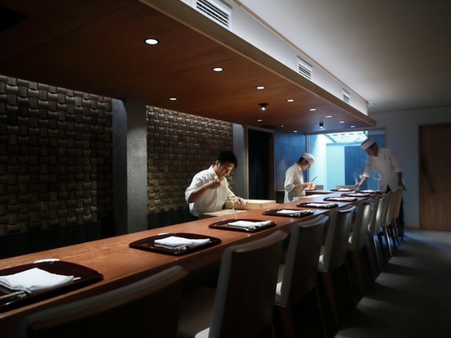Finish off Kyoto gourmet with Japanese sake. 5 restaurants which have dependable sake masters / Kyoto