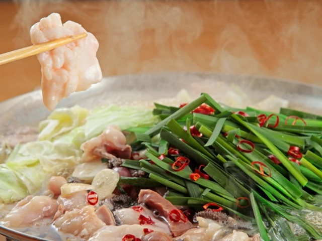 Irresistible foods for the upcoming season! 5 restaurants that have delicious offal hotpot which has piping hot and plump textures / Fukuoka